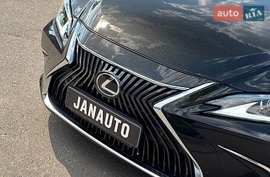 Седан Lexus ES 2019 в Харькове