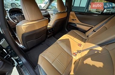 Седан Lexus ES 2019 в Харькове