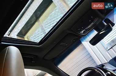 Седан Lexus ES 2019 в Львове