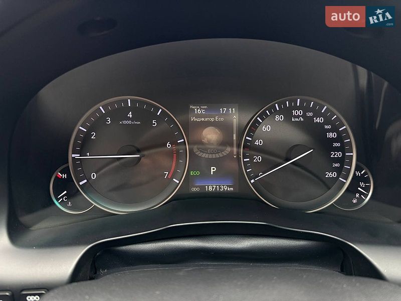 Седан Lexus ES 2015 в Житомирі
