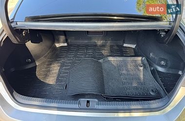 Седан Lexus ES 2018 в Дніпрі