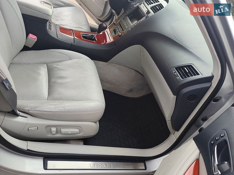 Седан Lexus ES 2006 в Бердичеве