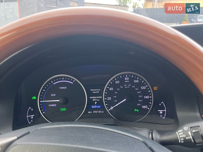 Седан Lexus ES 2012 в Коростене
