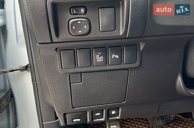 Седан Lexus ES 2012 в Коростене