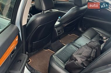 Седан Lexus ES 2012 в Коростене
