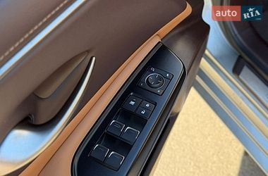 Седан Lexus ES 2020 в Киеве