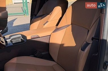 Седан Lexus ES 2020 в Киеве