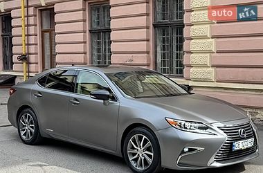Седан Lexus ES 2015 в Черновцах