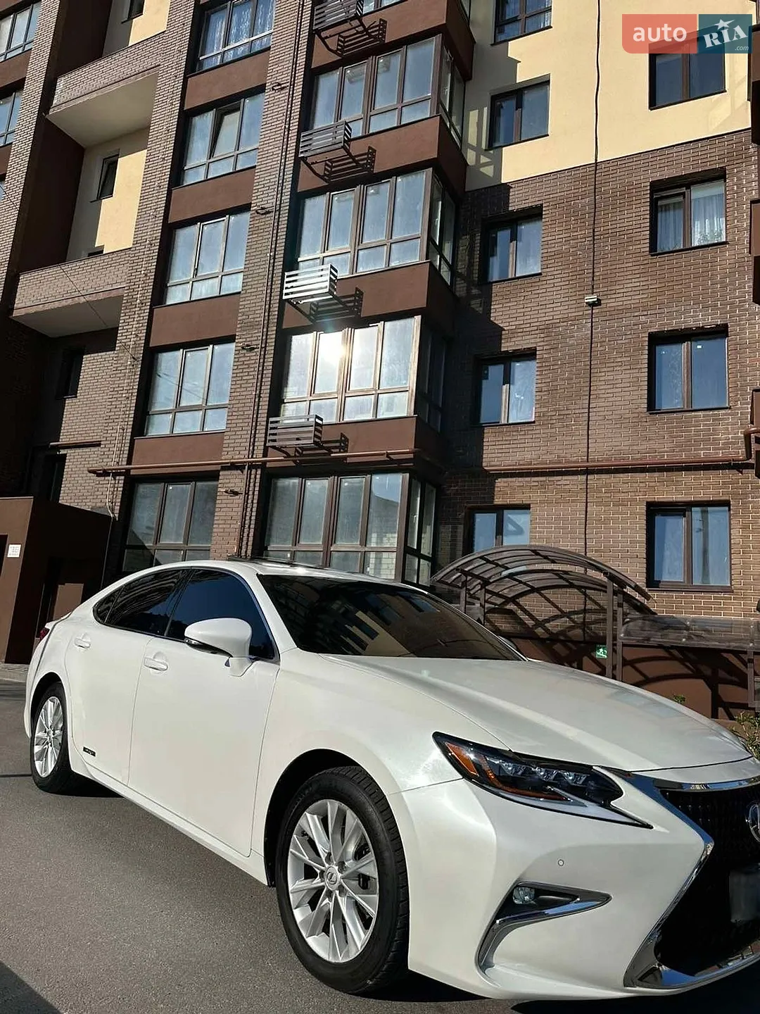 2014 Lexus ES - мініатюра 8