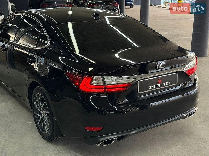 Седан Lexus ES 2018 в Одессе