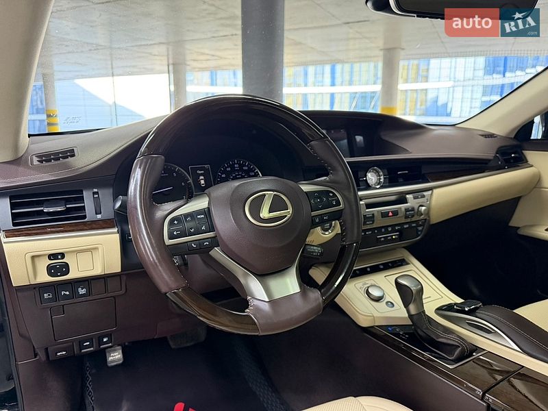 Седан Lexus ES 2018 в Одессе