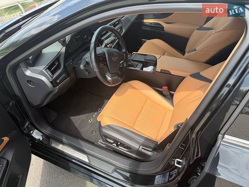 Седан Lexus ES 2021 в Харькове