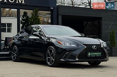 Седан Lexus ES 2023 в Киеве