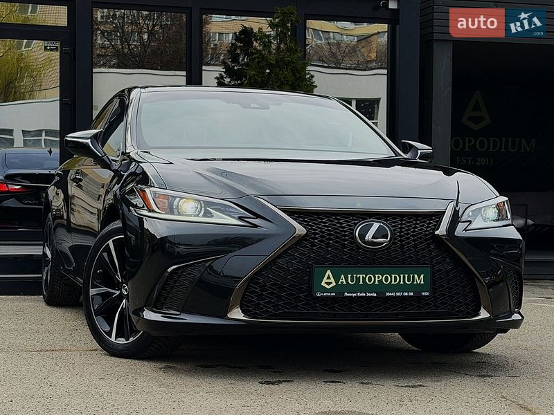 Седан Lexus ES 2023 в Киеве