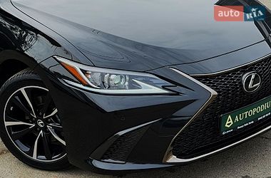 Седан Lexus ES 2023 в Киеве