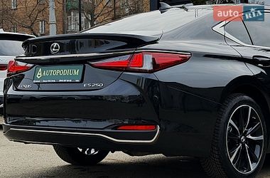 Седан Lexus ES 2023 в Киеве