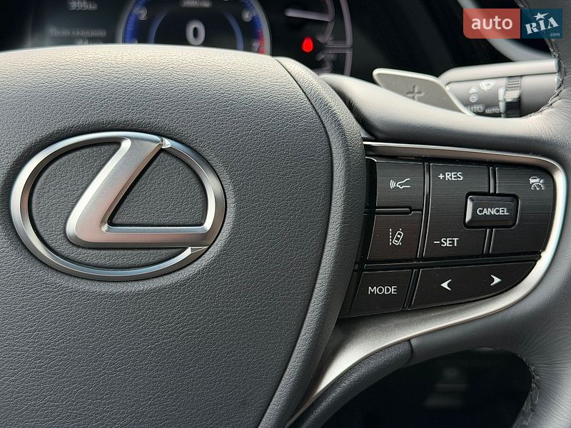 Седан Lexus ES 2023 в Киеве
