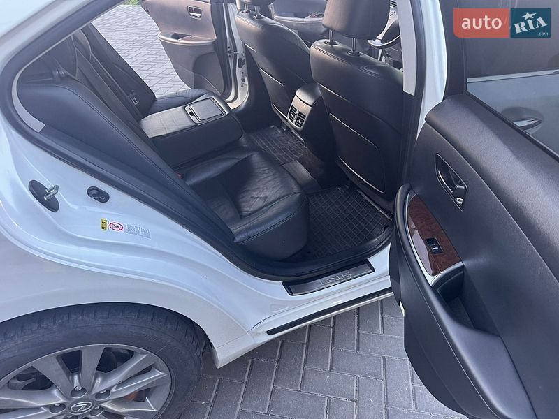 Седан Lexus ES 2012 в Кропивницькому фото 11 Седан Lexus ES 2012 в Кропивницькому