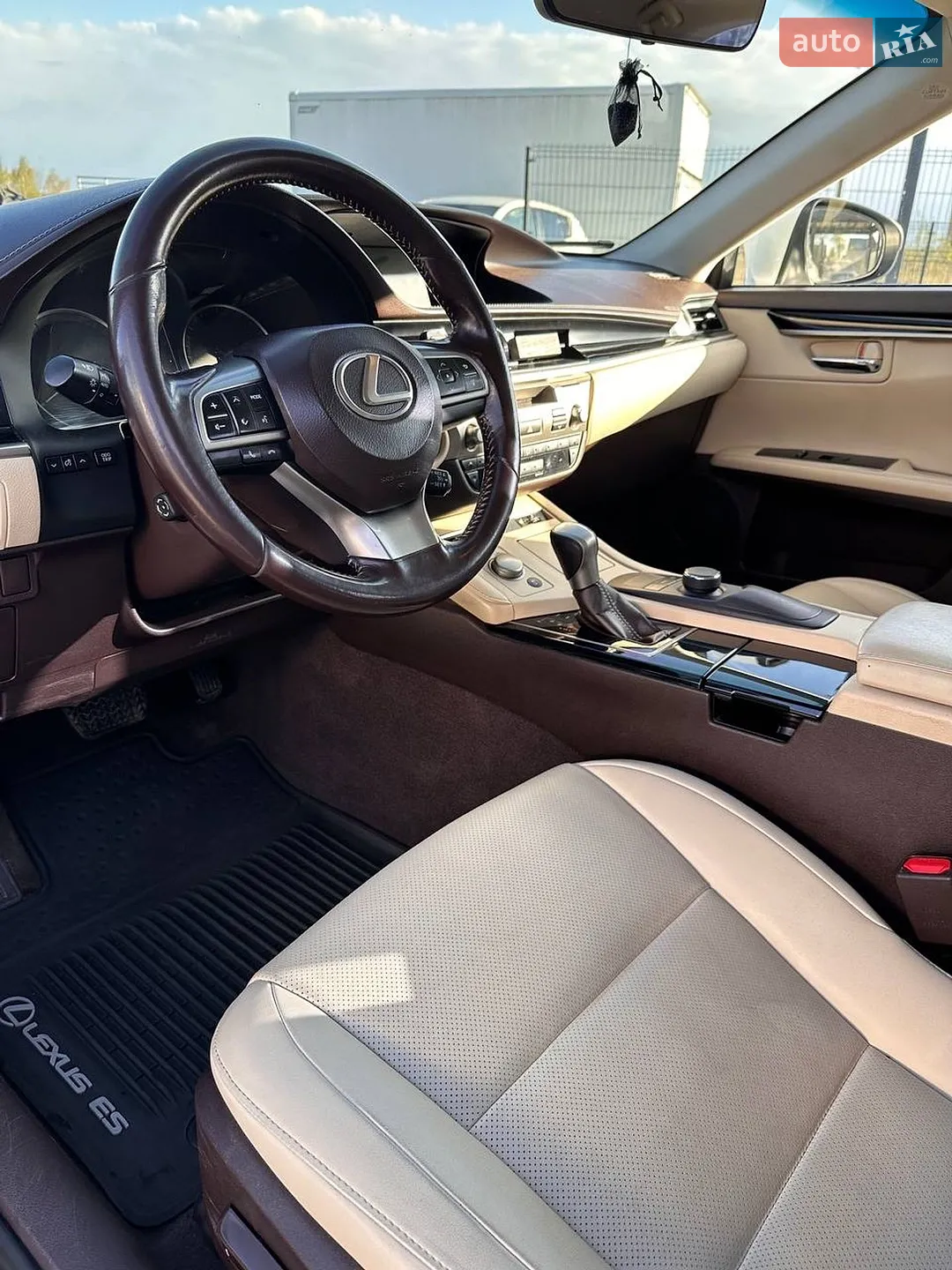2016 Lexus ES - мініатюра 3
