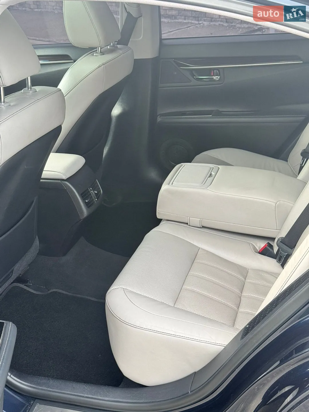 2015 Lexus ES - мініатюра 10
