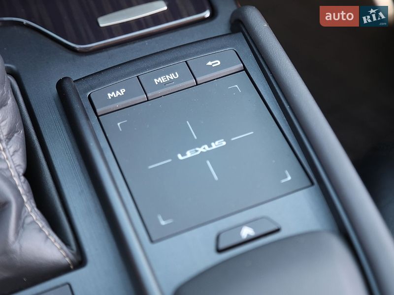 Седан Lexus ES 2021 в Харькове