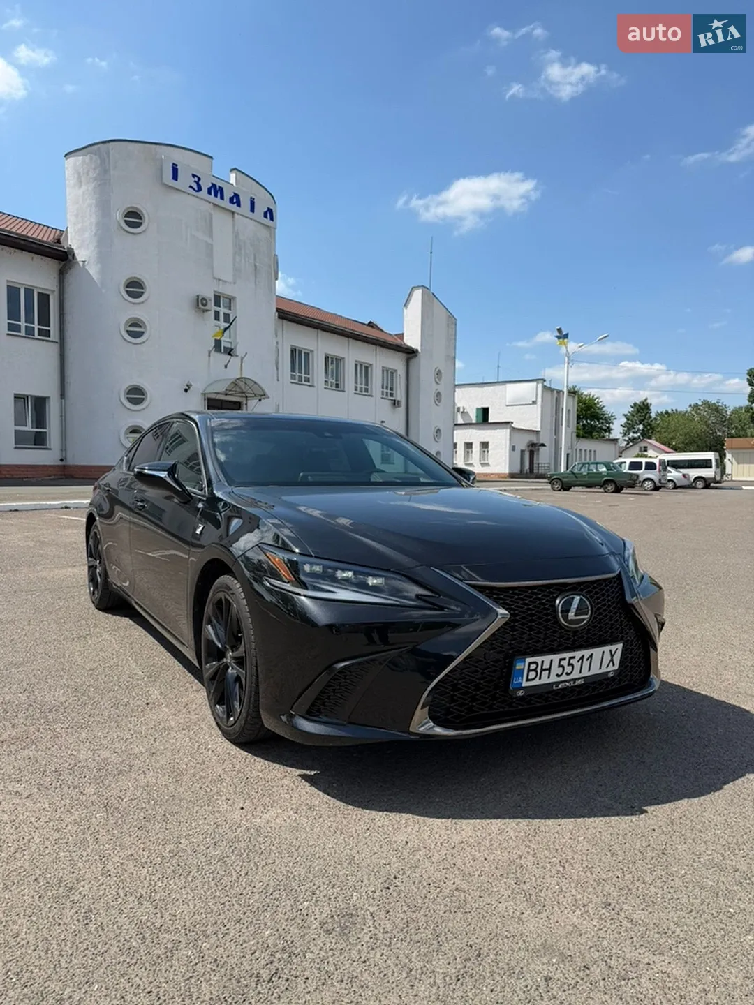 2022 Lexus ES - фото 1