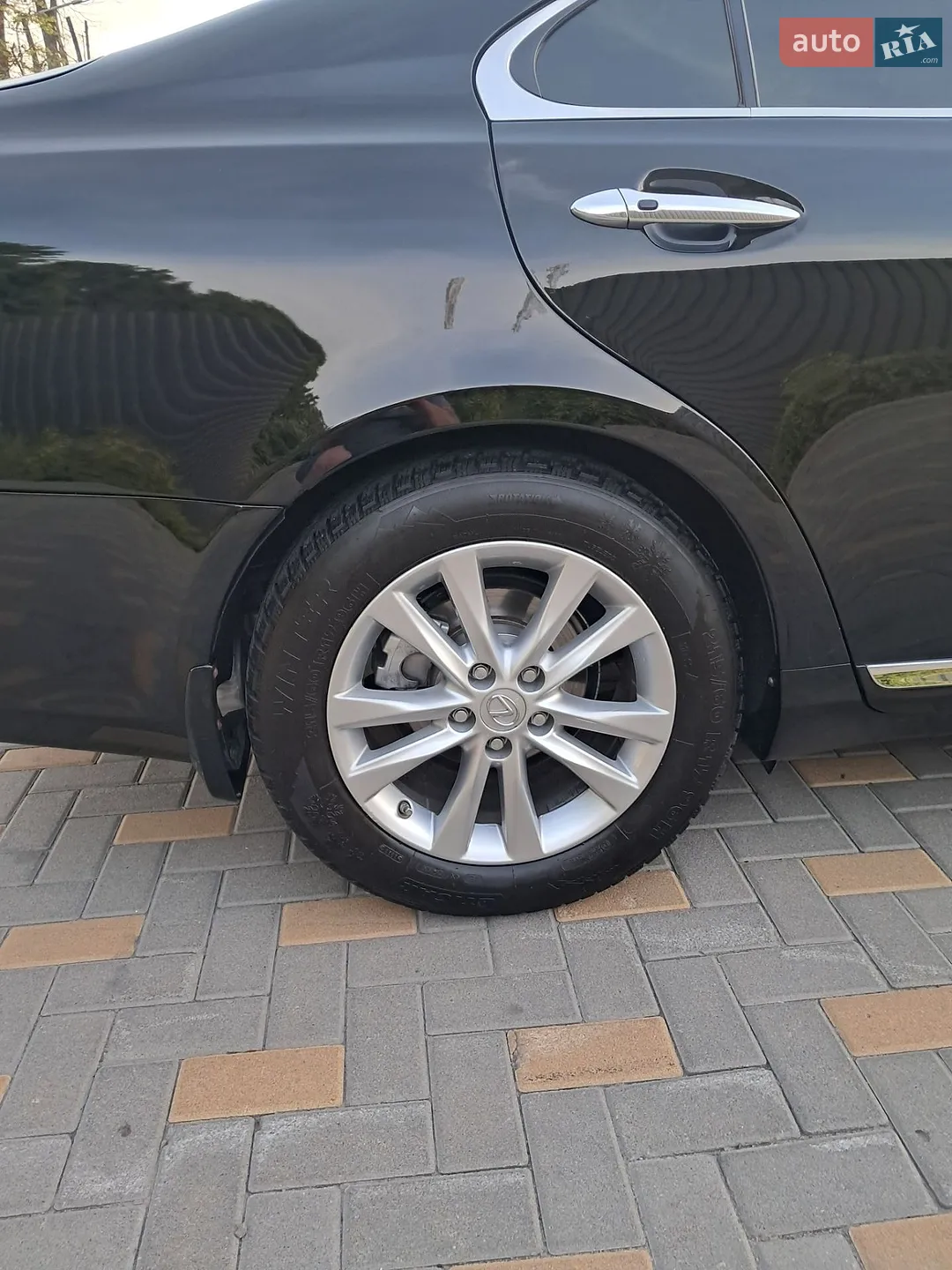 2011 Lexus ES - мініатюра 13