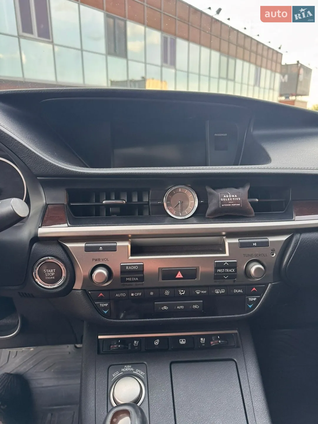 2012 Lexus ES - мініатюра 15