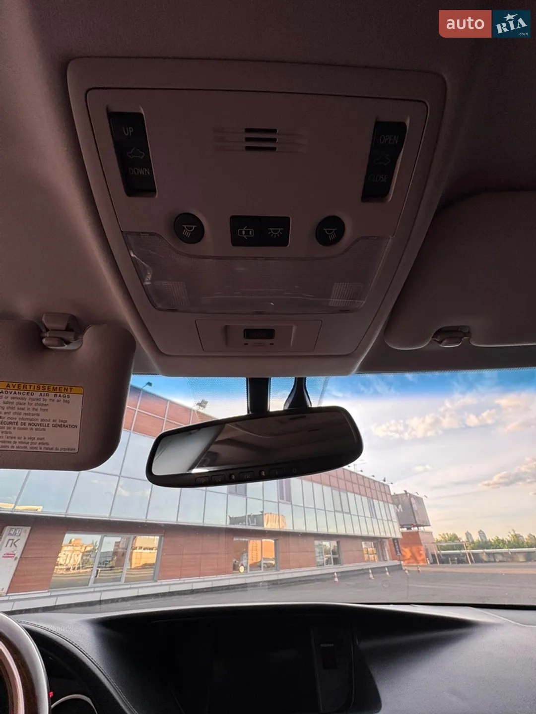 2012 Lexus ES - мініатюра 18