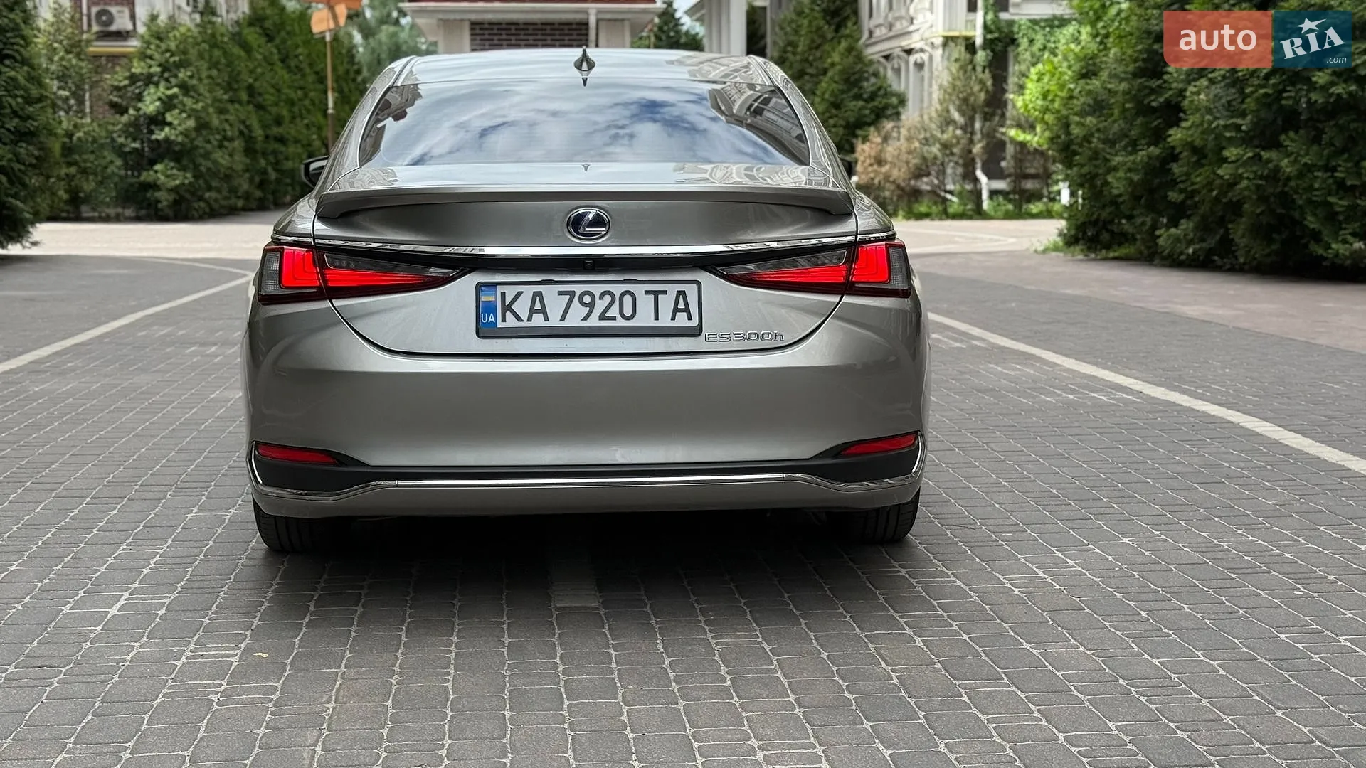 2019 Lexus ES - мініатюра 8