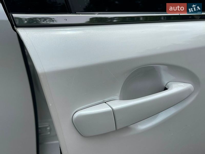 Седан Lexus ES 2016 в Сумах