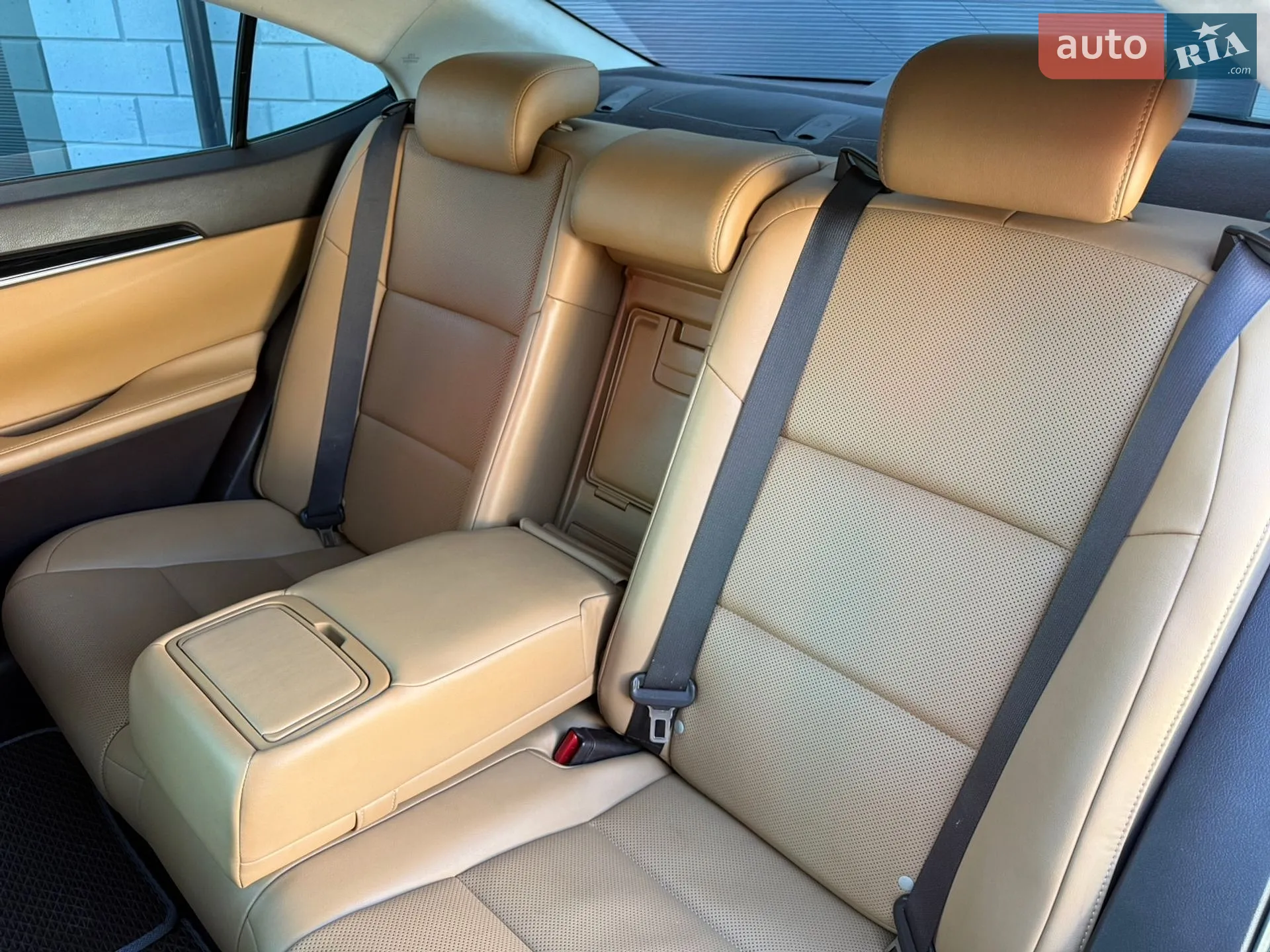 2016 Lexus ES - мініатюра 13