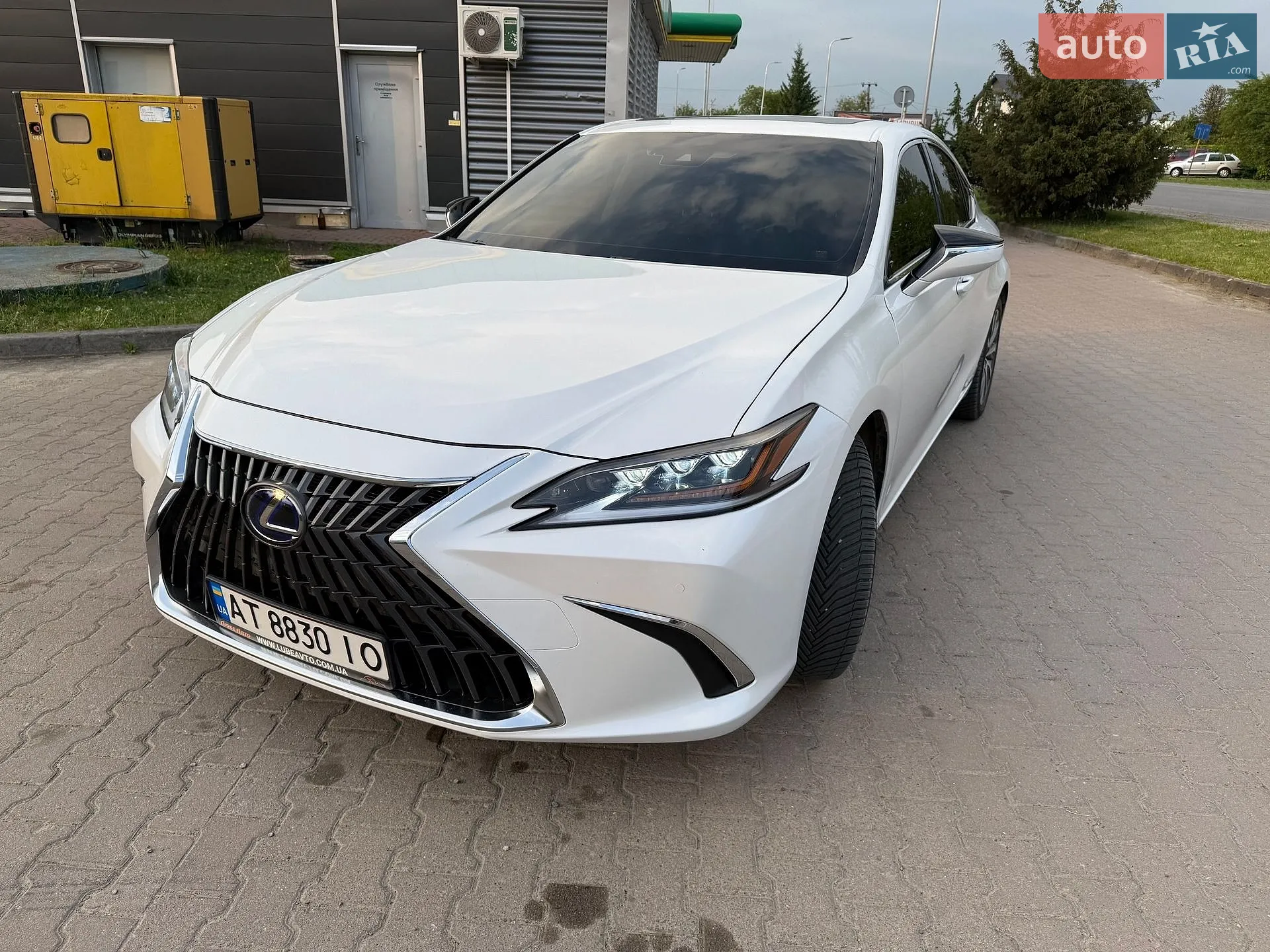 2019 Lexus ES - фото 1