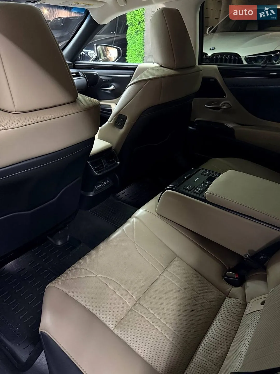 2019 Lexus ES - мініатюра 5