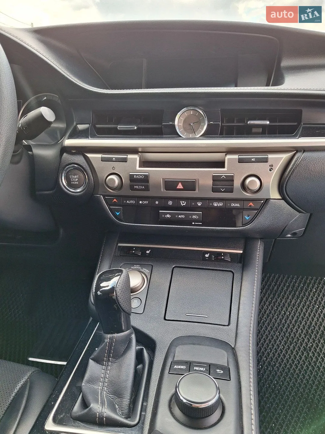 2017 Lexus ES - мініатюра 14