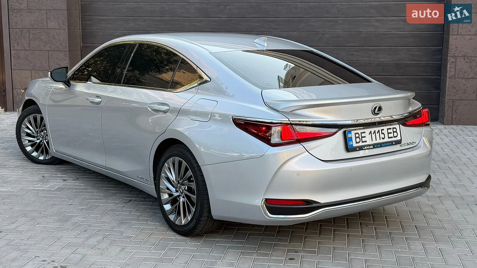 2019 Lexus ES - мініатюра 10