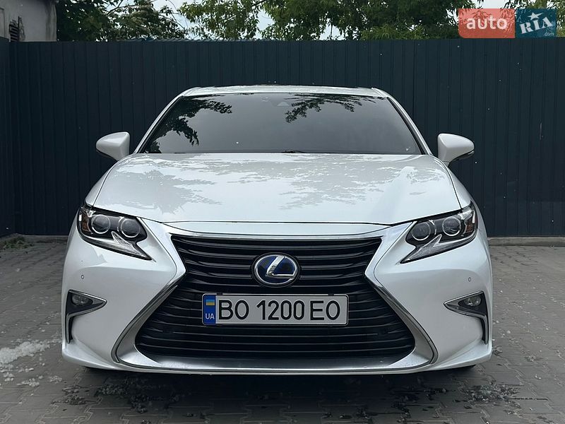 Lexus ES 2017