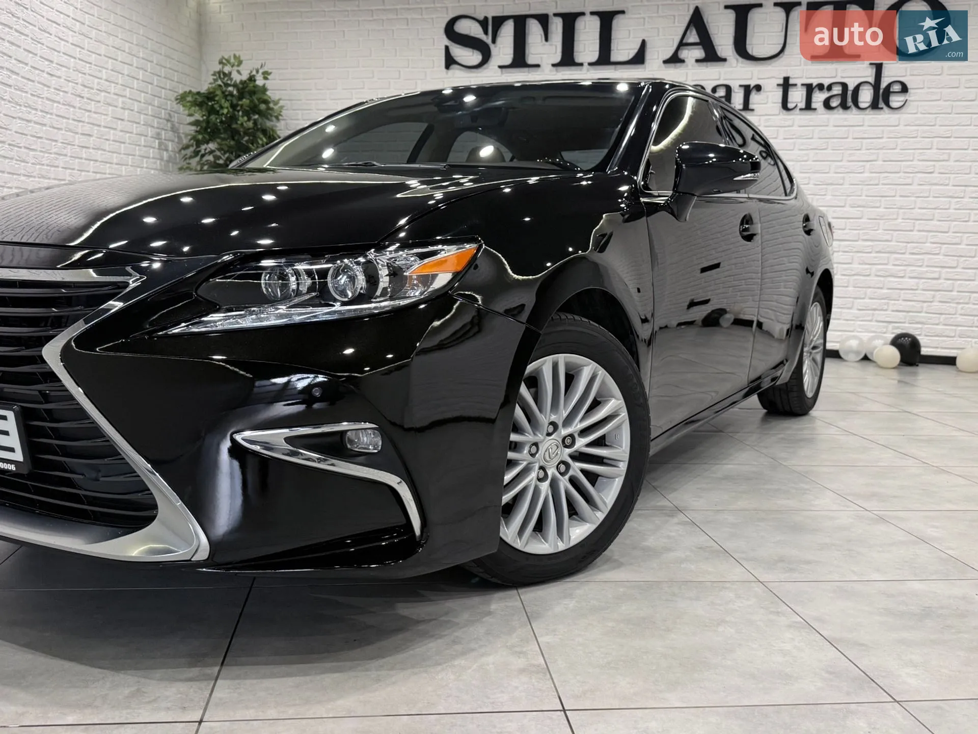 2017 Lexus ES - мініатюра 9