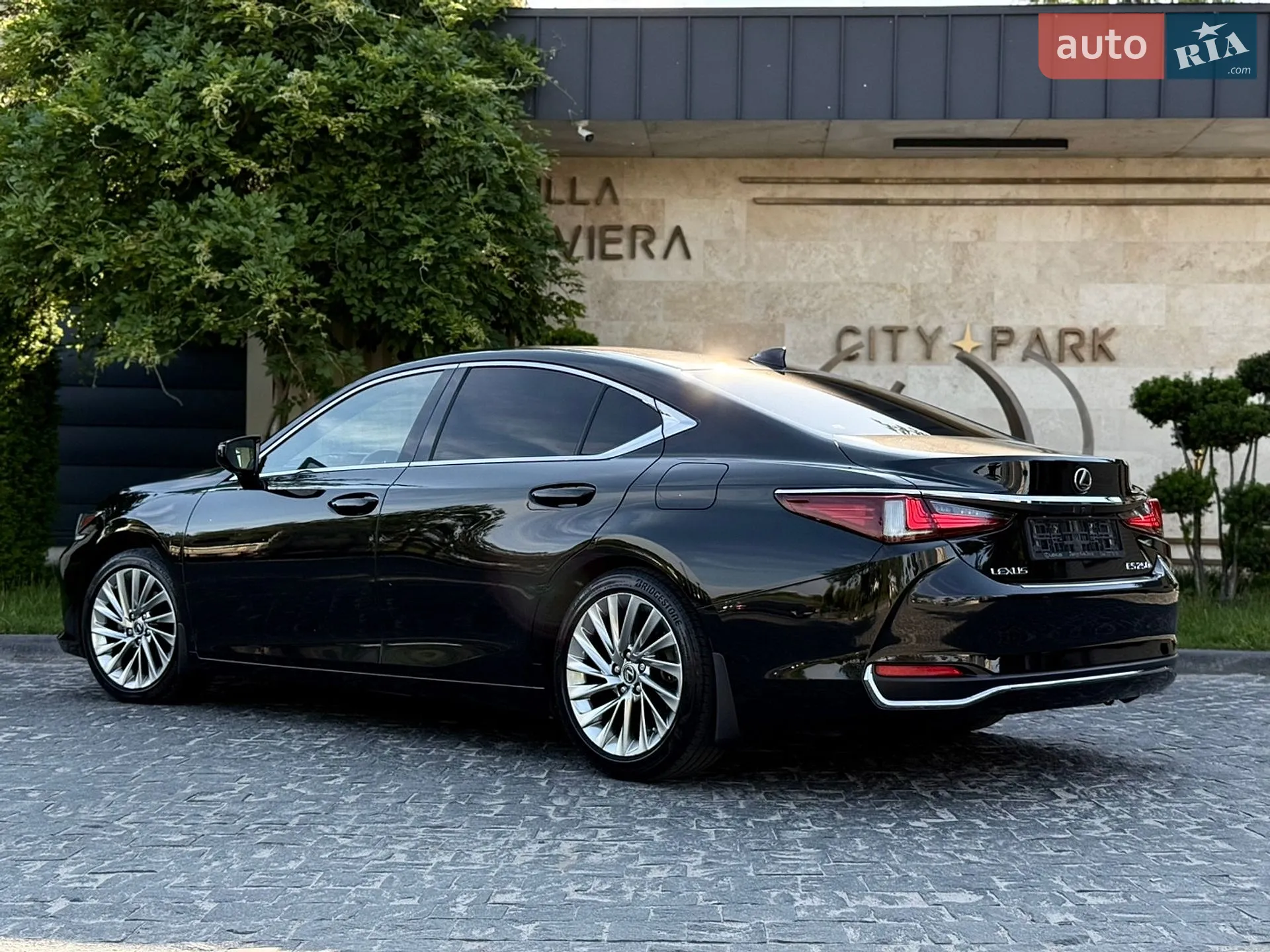 2019 Lexus ES - мініатюра 17