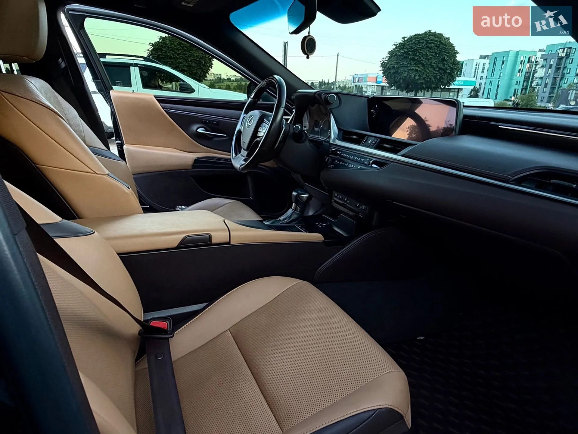 2019 Lexus ES - мініатюра 13