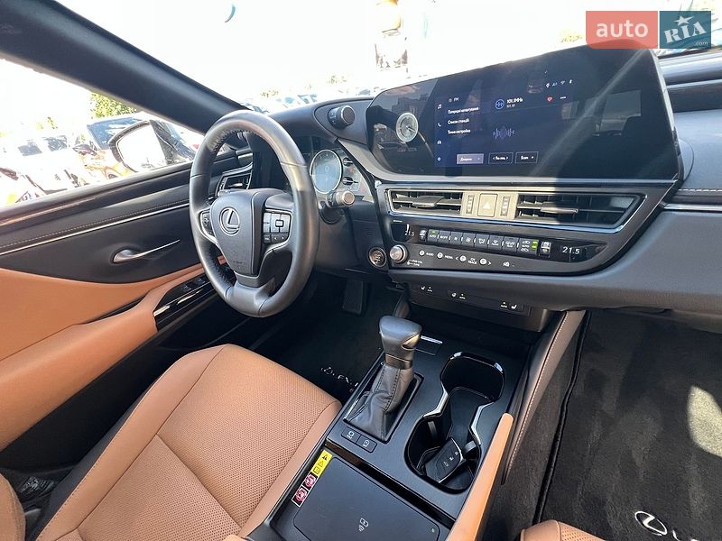 Седан Lexus ES 2023 в Києві
