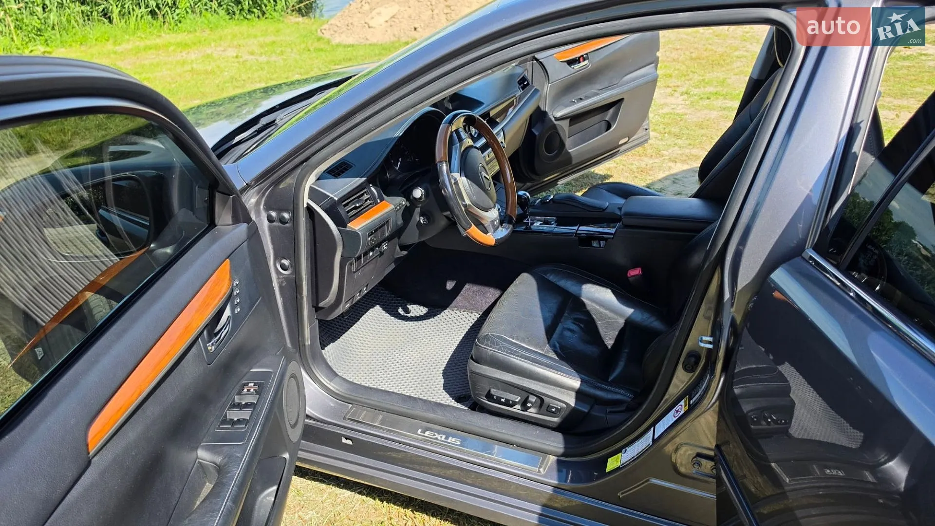 2015 Lexus ES - мініатюра 9