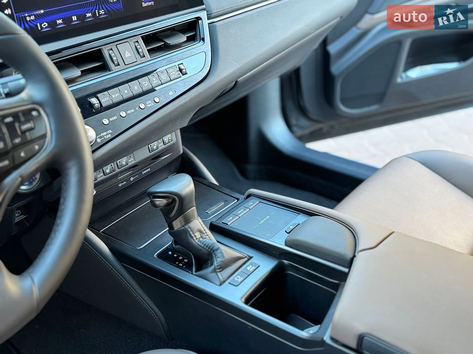 2022 Lexus ES - мініатюра 23