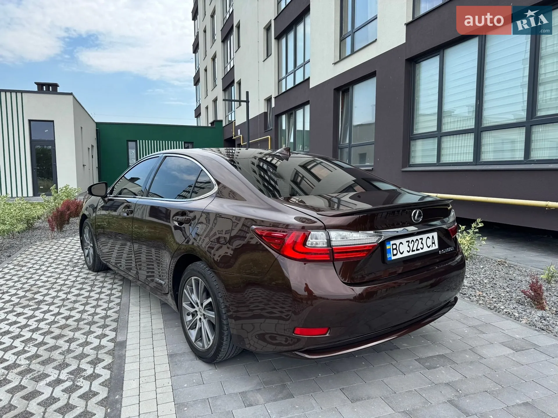 2015 Lexus ES - мініатюра 13