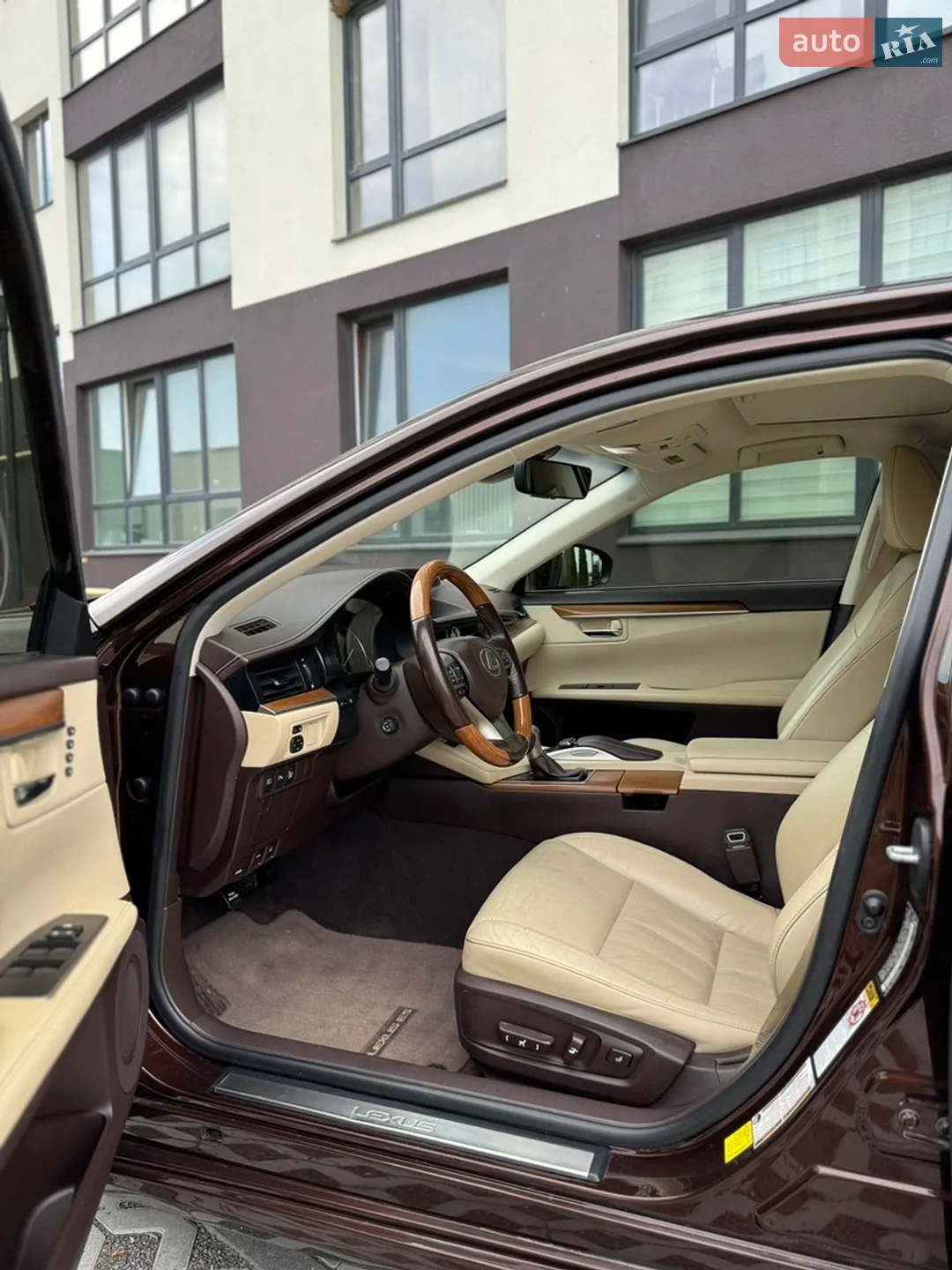 2015 Lexus ES - мініатюра 41