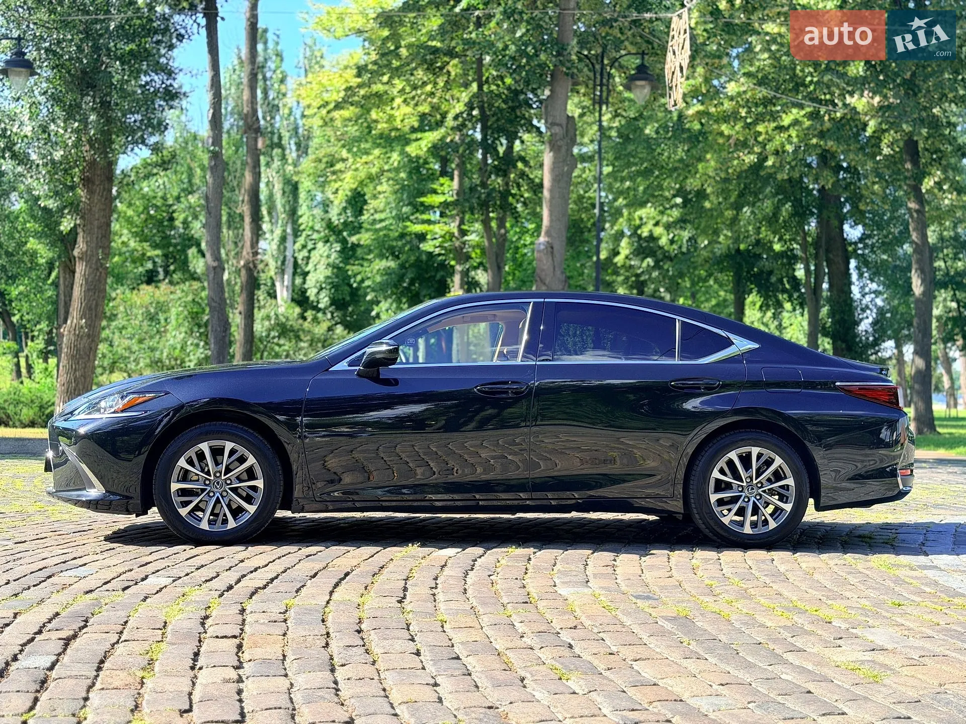 2022 Lexus ES - мініатюра 2