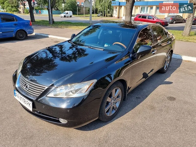 Lexus ES