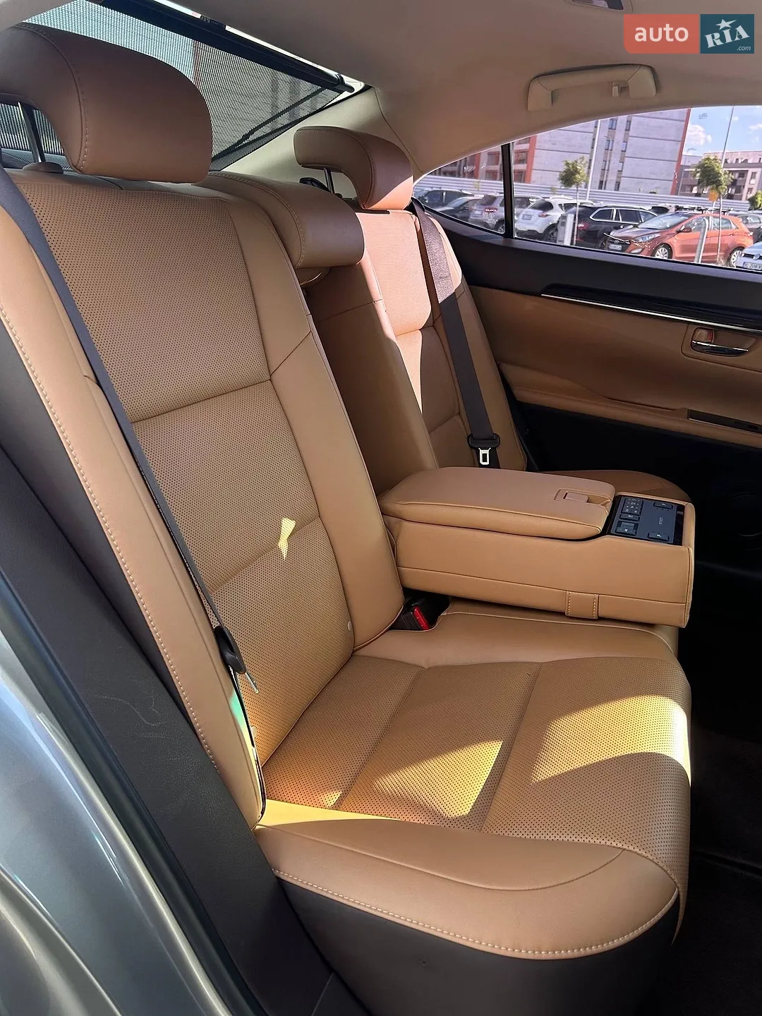 2016 Lexus ES - мініатюра 22