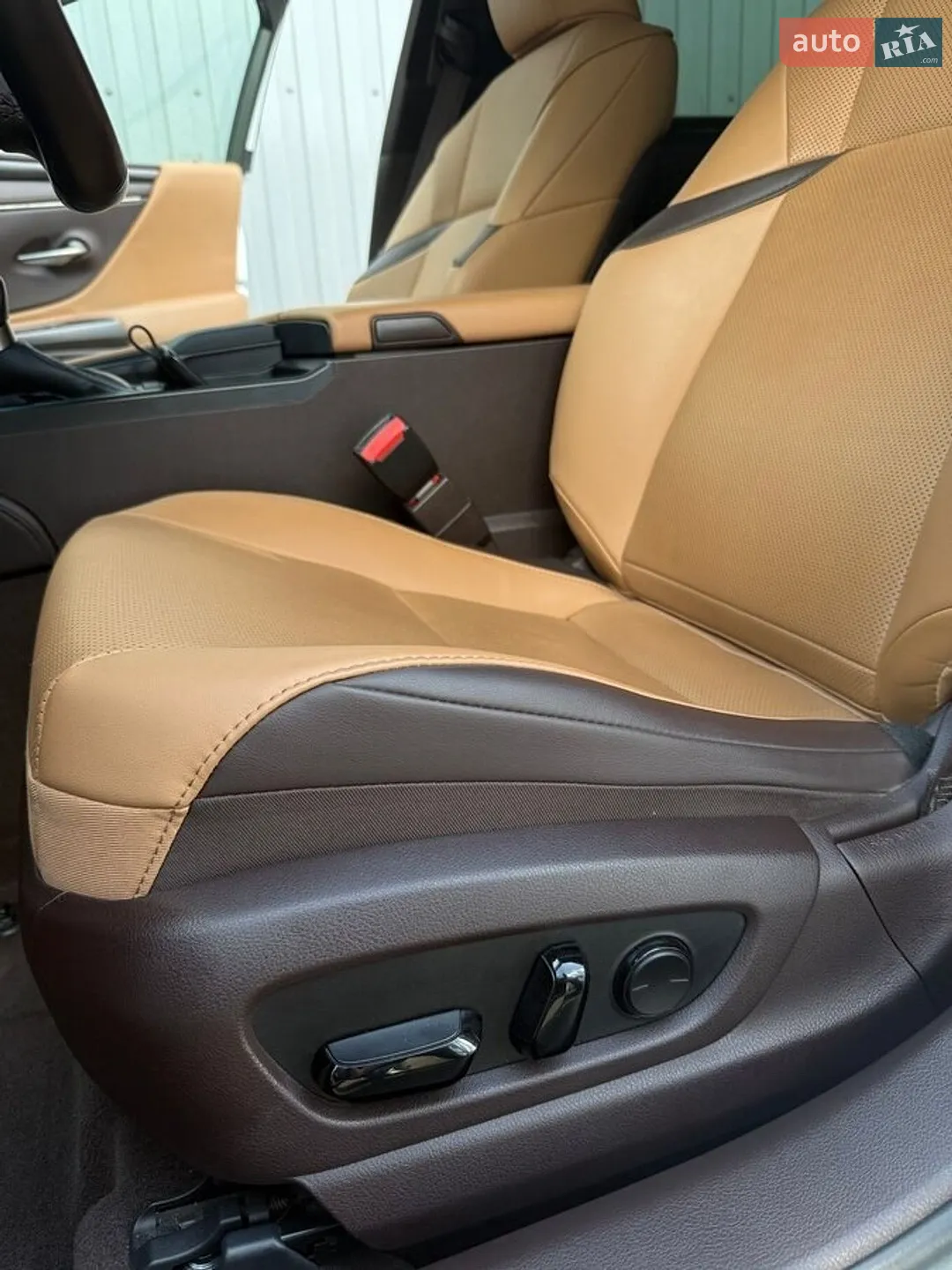 2019 Lexus ES - мініатюра 9