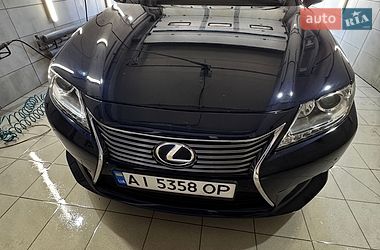 Седан Lexus ES 2014 в Києві